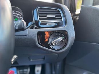 Volkswagen Golf 2.0 TDI R-Line DSG Euro 6 (s/s) 5dr