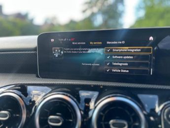 Mercedes-Benz A Class 1.3 A180 Sport (Executive) 7G-DCT Euro 6 (s/s) 5dr
