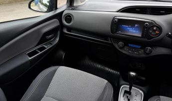 Toyota Yaris 1.5 VVT-h Icon E-CVT Euro 6 5dr