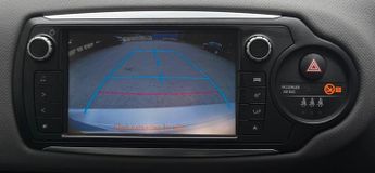 Toyota Yaris 1.5 VVT-h Icon E-CVT Euro 6 5dr