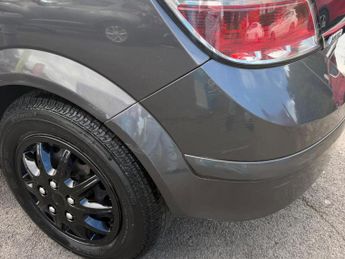 Vauxhall Astra 1.8i 16v Life 5dr