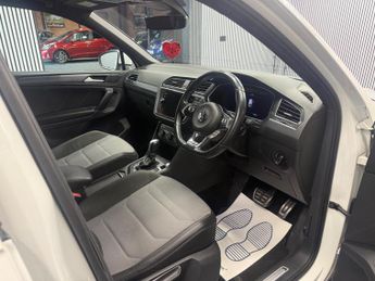 Volkswagen Tiguan 2.0 TDI R-Line DSG 4Motion Euro 6 (s/s) 5dr