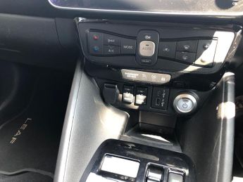 Nissan Leaf 39kWh Tekna Auto 5dr