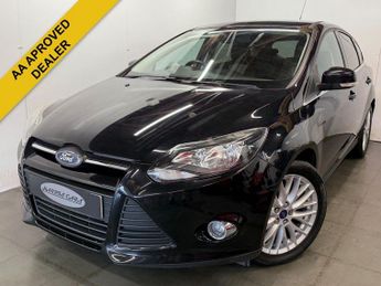 FORD FOCUS 1.6 Titanium Navigator Hatchback 5dr Petrol Powershift Euro 5 (1