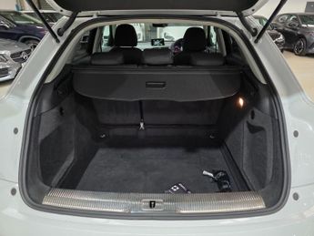 Audi Q3 1.4 TFSI CoD S line Edition SUV 5dr Petrol S Tronic Euro 6 (s/s)