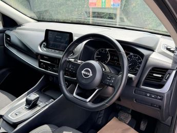 Nissan Qashqai 1.3 DIG-T MHEV Acenta Premium XTRON Euro 6 (s/s) 5dr
