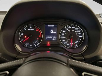 Audi Q2 1.6 TDI 30 S line SUV 5dr Diesel S Tronic Euro 6 (s/s) (116 ps)