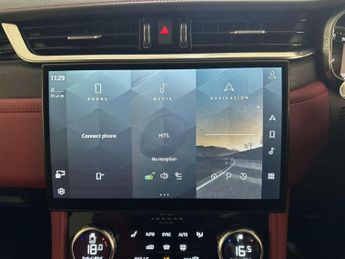 Jaguar F-PACE 2.0 D200 MHEV R-Dynamic Black SUV 5dr Diesel Auto AWD Euro 6 (s/