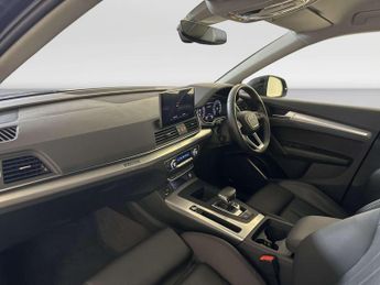 Audi Q5 2.0 TFSI 45 Sport Sportback 5dr Petrol S Tronic quattro Euro 6 (