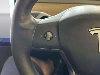 Tesla Model 3 Standard Range Plus Saloon 4dr Electric Auto RWD (241 bhp)