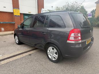 Vauxhall Zafira 1.8 16V Exclusiv MPV 5dr Petrol Manual Euro 5 (120 ps)