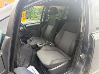 Vauxhall Zafira 1.8 16V Exclusiv MPV 5dr Petrol Manual Euro 5 (120 ps)