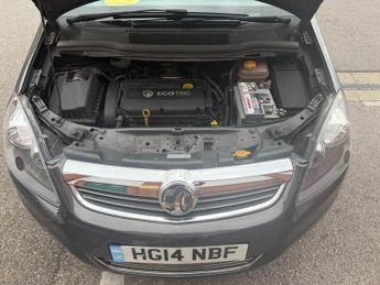 Vauxhall Zafira 1.8 16V Exclusiv MPV 5dr Petrol Manual Euro 5 (120 ps)