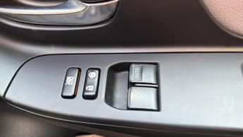 Toyota Yaris 1.5 VVT-h Icon Tech E-CVT Euro 6 (s/s) 5dr