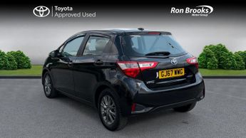 Toyota Yaris 1.5 VVT-h Icon Tech E-CVT Euro 6 (s/s) 5dr
