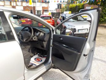 Peugeot 3008 1.6 HDi Active Euro 5 5dr