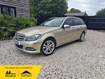 Mercedes C Class 1.8 C250 BlueEfficiency Elegance Estate 5dr Petrol G-Tronic+ Eur