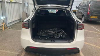 Tesla Model Y (Dual Motor) Long Range Auto 4WDE 5dr
