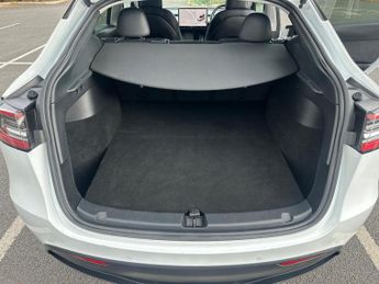 Tesla Model Y (Dual Motor) Long Range Auto 4WDE 5dr