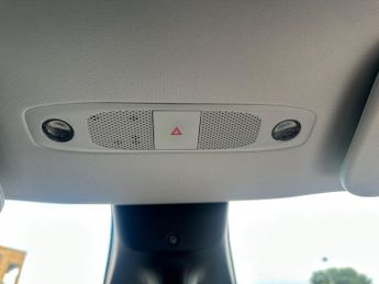 Tesla Model Y (Dual Motor) Long Range Auto 4WDE 5dr