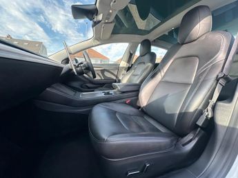 Tesla Model 3 Standard Range Plus Auto RWD 4dr