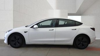 Tesla Model 3 Standard Range Plus Auto RWD 4dr