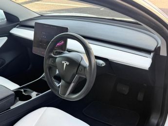 Tesla Model 3 (Dual Motor) Long Range Auto 4WDE 4dr