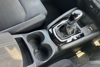 Nissan Qashqai 1.2 DiG-T N-Connecta 5dr Xtronic