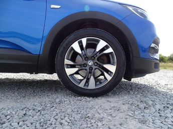 Vauxhall Grandland X 1.2 Turbo Sport Nav Auto Euro 6 (s/s) 5dr