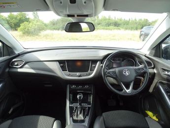Vauxhall Grandland X 1.2 Turbo Sport Nav Auto Euro 6 (s/s) 5dr
