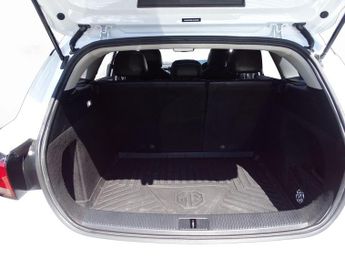 MG MG5 52.5kWh Exclusive Auto 5dr