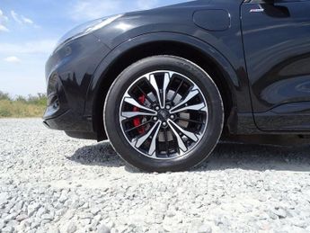 Ford Kuga 2.5 EcoBoost Duratec 14.4kWh ST-Line X CVT Euro 6 (s/s) 5dr