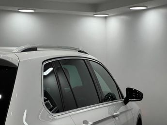 Volkswagen Tiguan 2.0 TDI SE Navigation DSG Euro 6 (s/s) 5dr