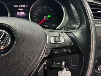Volkswagen Tiguan 2.0 TDI SE Navigation DSG Euro 6 (s/s) 5dr