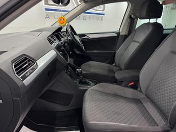 Volkswagen Tiguan 2.0 TDI SE Navigation DSG Euro 6 (s/s) 5dr