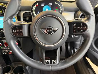 MINI Hatch 1.5 Cooper Exclusive Hatchback 3dr Petrol Steptronic Euro 6 (s/s