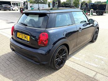 MINI Hatch 1.5 Cooper Exclusive Hatchback 3dr Petrol Steptronic Euro 6 (s/s