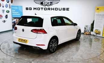 VOLKSWAGEN GOLF 2.0 TDI R-Line Hatchback 5dr Diesel DSG Euro 6 (s/s) (150 ps) +F
