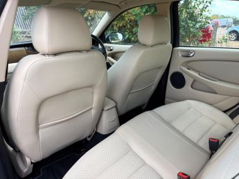 Jaguar X-Type 2.1 V6 S 4dr