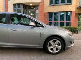 Vauxhall Astra 1.4i SRi Euro 6 5dr