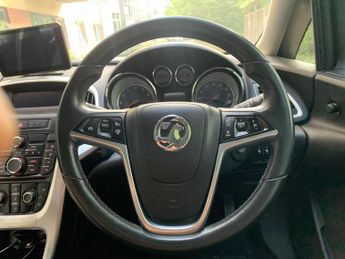 Vauxhall Astra 1.4i SRi Euro 6 5dr