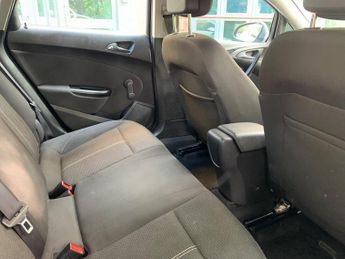 Vauxhall Astra 1.4i SRi Euro 6 5dr