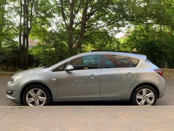 Vauxhall Astra 1.4i SRi Euro 6 5dr