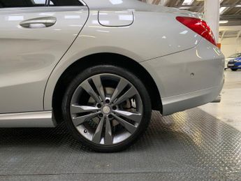 Mercedes-Benz CLA 2.1 CLA220d Sport Coupe 7G-DCT Euro 6 (s/s) 4dr