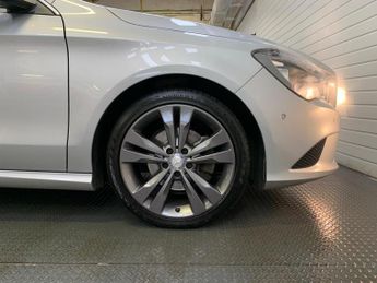 Mercedes-Benz CLA 2.1 CLA220d Sport Coupe 7G-DCT Euro 6 (s/s) 4dr