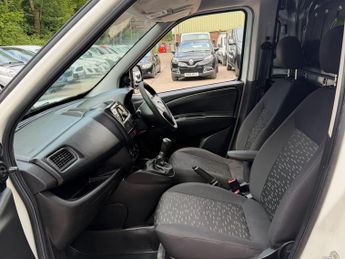 Vauxhall Combo 1.3 CDTi 2000 ecoFLEX 16v Panel Van 3dr Diesel Manual FWD L1 H1 