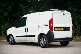 Vauxhall Combo 1.3 CDTi 2000 ecoFLEX 16v FWD L1 H1 (s/s) 3dr