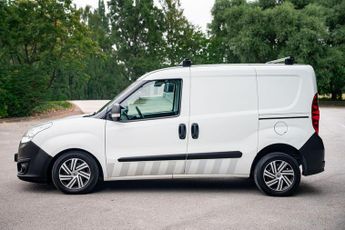 Vauxhall Combo 1.3 CDTi 2000 ecoFLEX 16v FWD L1 H1 (s/s) 3dr