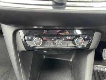 Vauxhall Corsa Electric 50kWh Elite Nav Auto 5dr (7.4Kw Charger)