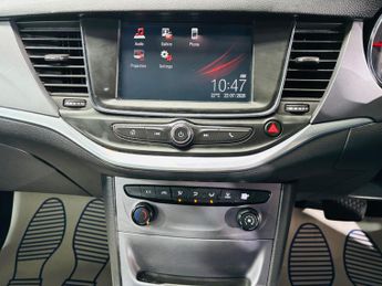 Vauxhall Astra 1.4i Turbo Design Auto Euro 6 (s/s) 5dr